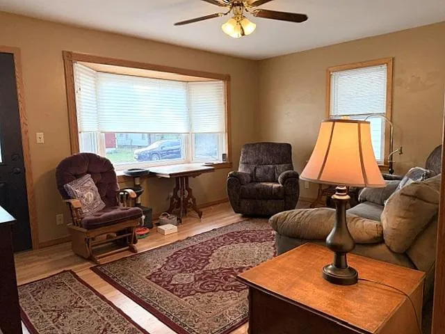1113 Drake Avenue Windom, MN 56101