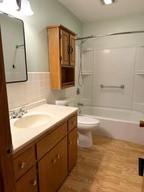 1113 Drake Avenue Windom, MN 56101