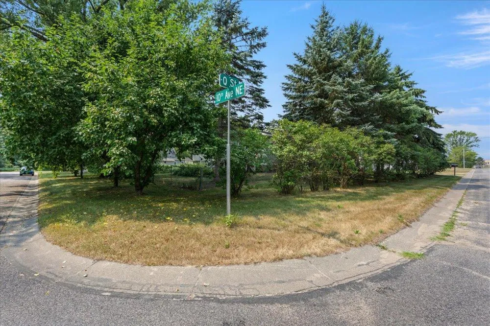 1024 Q STREET NE Brainerd, MN 56401