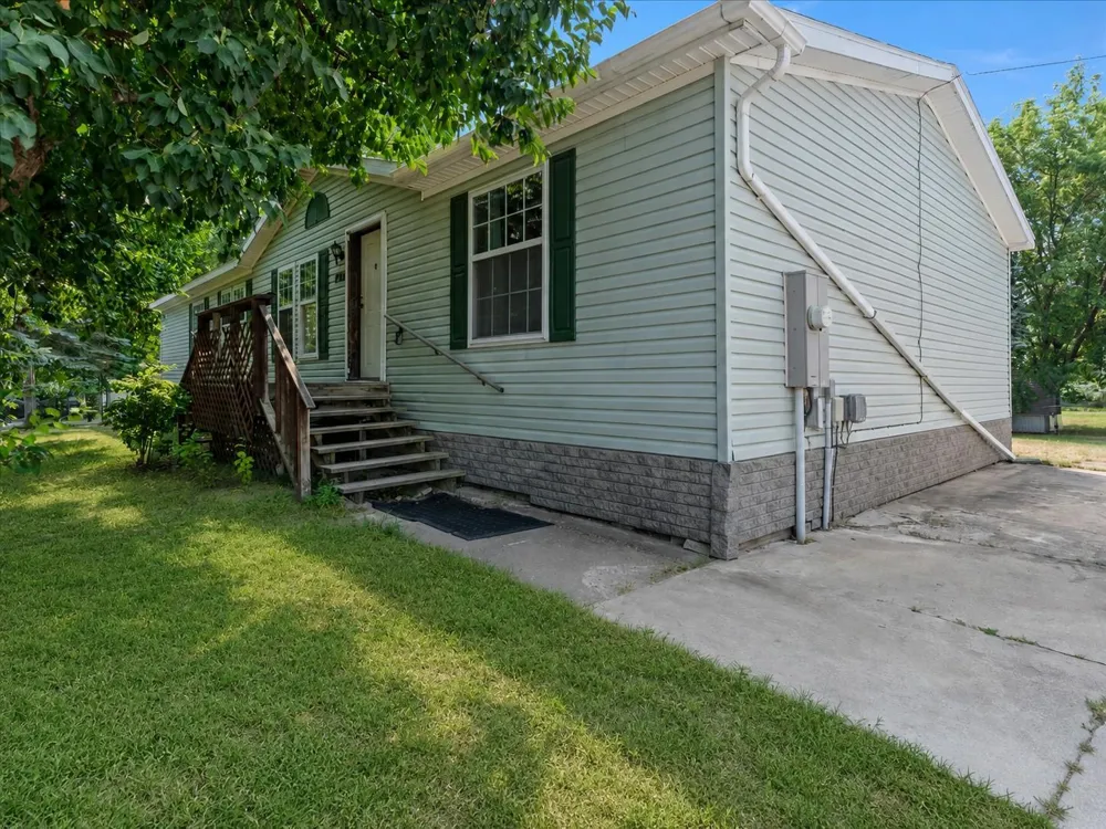 1024 Q STREET NE Brainerd, MN 56401