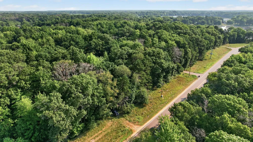 8055 Fawn Lake Drive NE Linwood, MN 55079