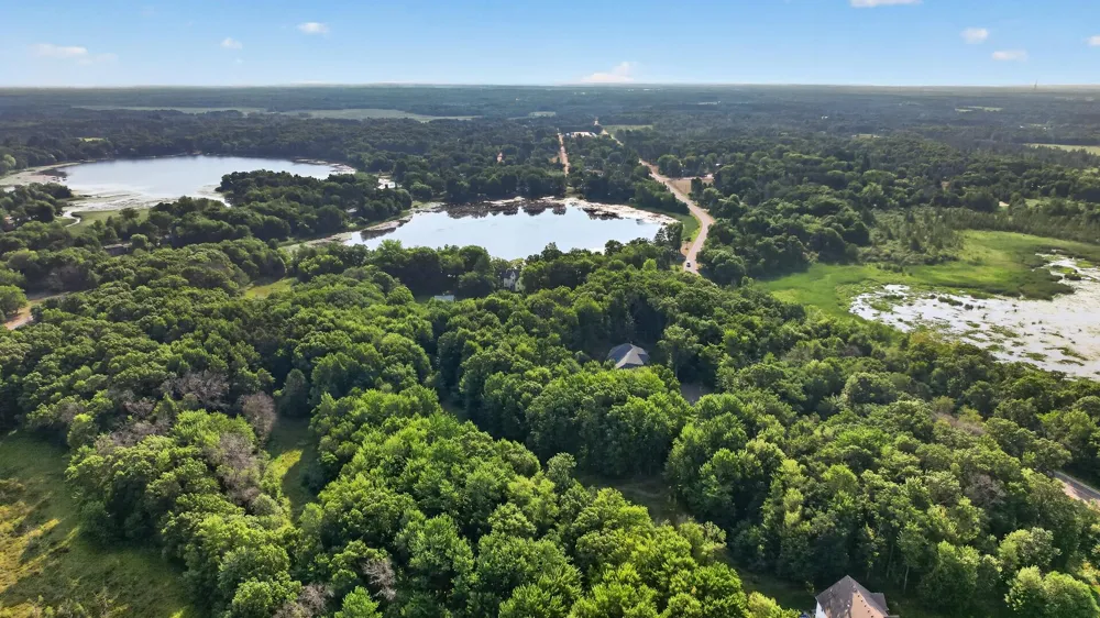 8055 Fawn Lake Drive NE Linwood, MN 55079