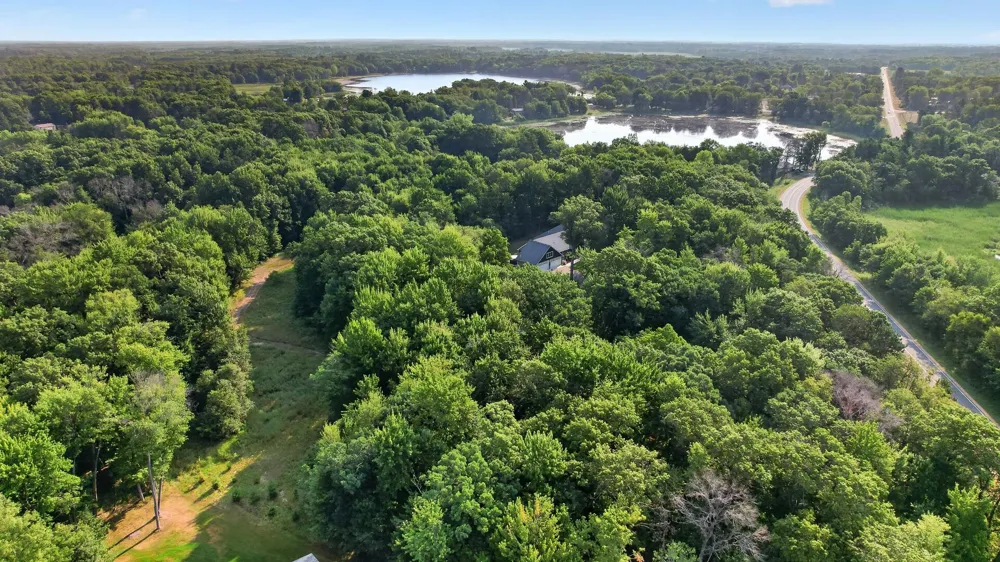 8055 Fawn Lake Drive NE Linwood, MN 55079