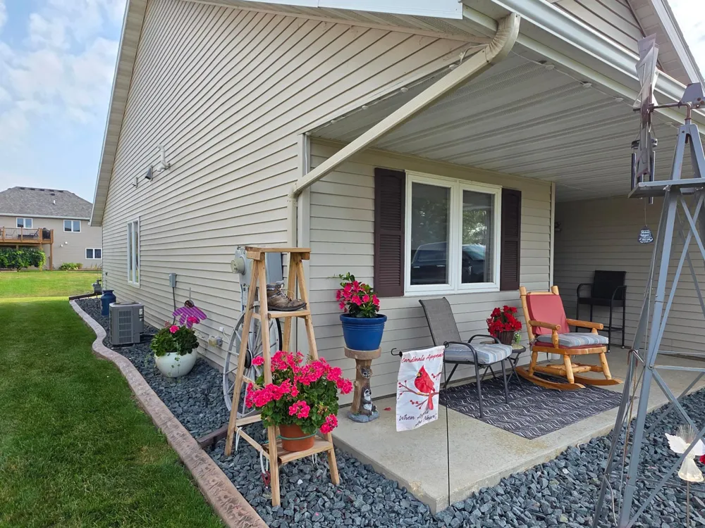 114 6th Avenue NE Elgin, MN 55932
