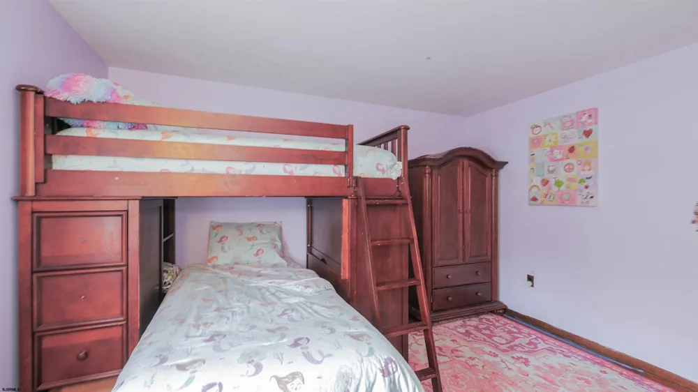 103 Cherokee Ln Absecon, NJ 08201