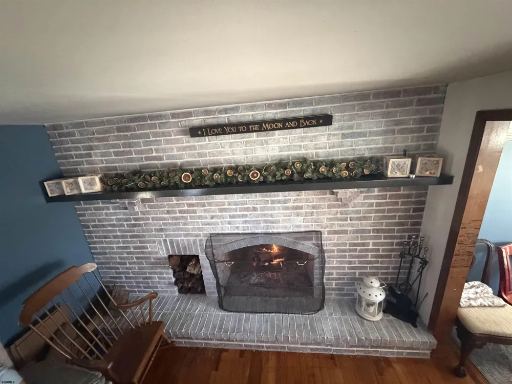 103 Cherokee Ln Absecon, NJ 08201