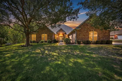 3201 Greenbriar