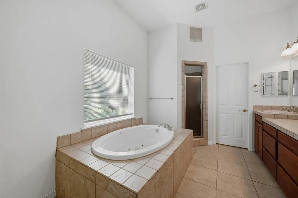 3201 Greenbriar Durant, OK 74701