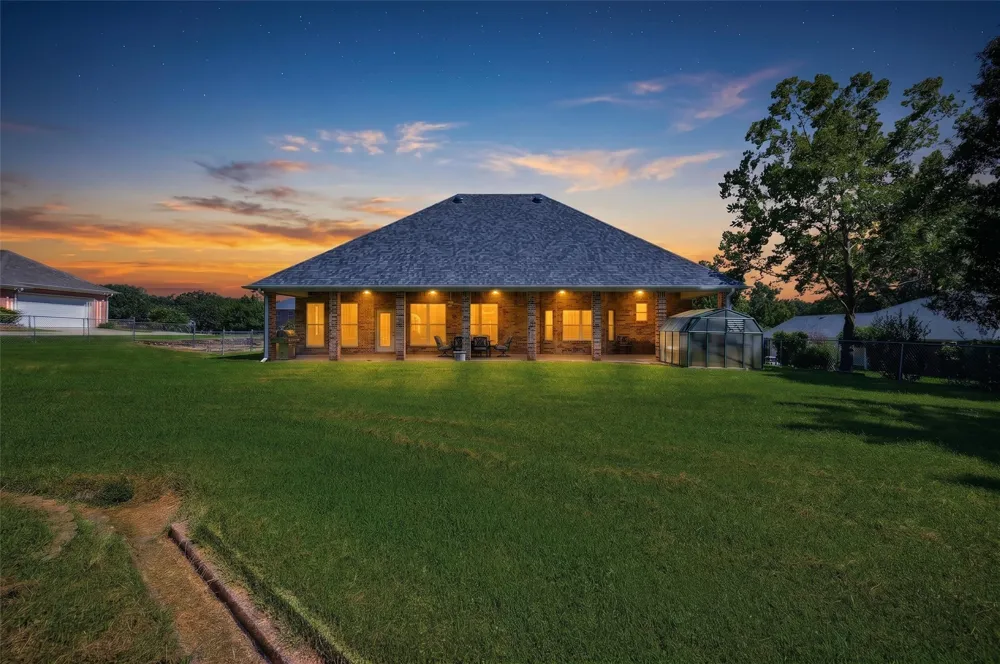 3201 Greenbriar Durant, OK 74701