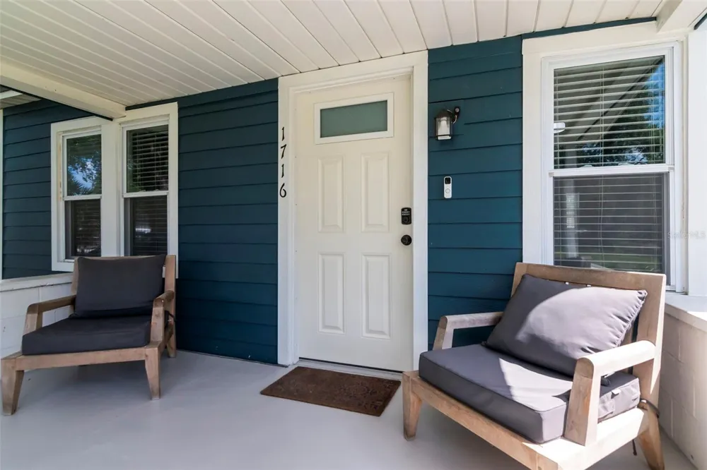 1716 W SITKA STREET Tampa, FL 33604