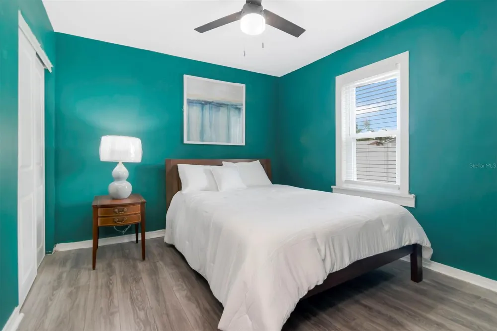 1716 W SITKA STREET Tampa, FL 33604