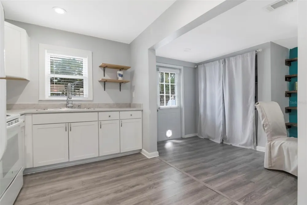 1716 W SITKA STREET Tampa, FL 33604