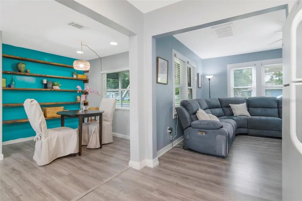 1716 W SITKA STREET Tampa, FL 33604