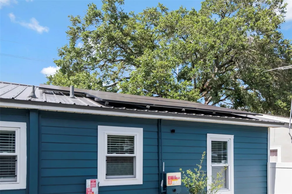 1716 W SITKA STREET Tampa, FL 33604