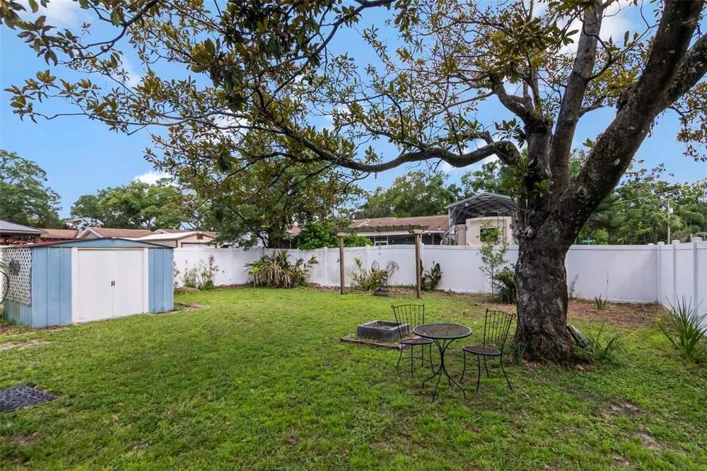 1716 W SITKA STREET Tampa, FL 33604