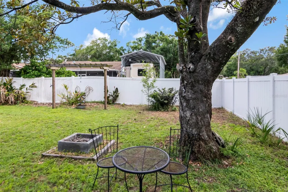 1716 W SITKA STREET Tampa, FL 33604