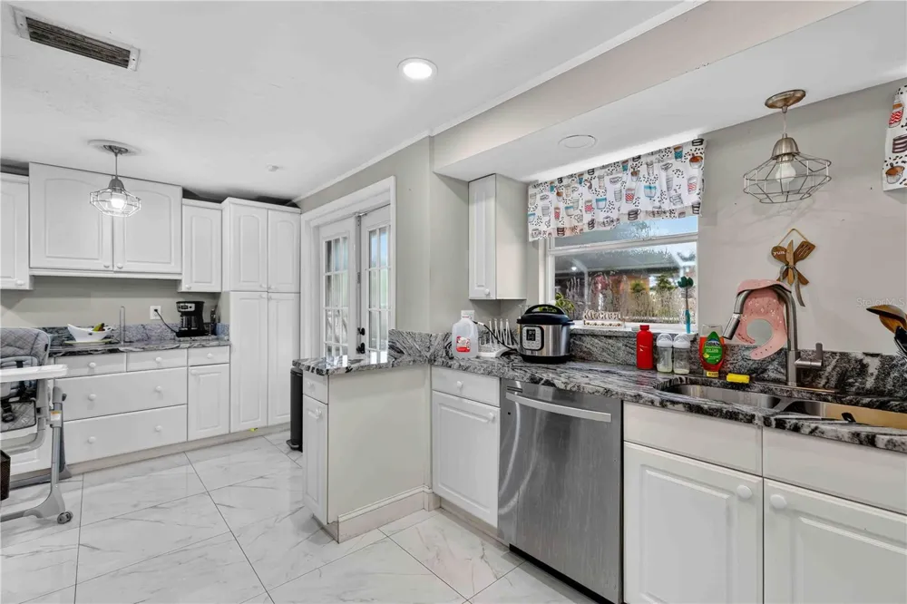 5408 EVORA AVENUE Sarasota, FL 34235