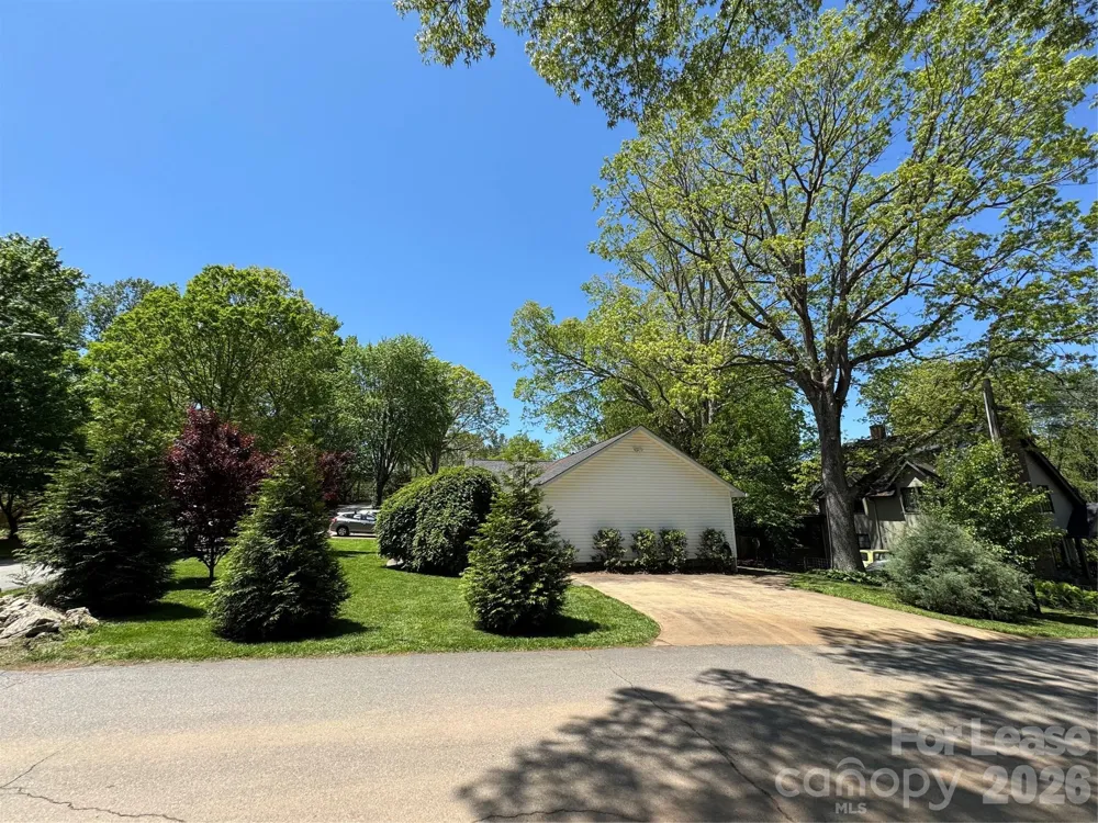 3B Fielding Street Asheville, NC 28803
