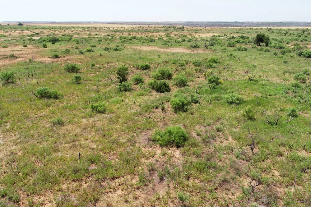 Craven Rd. Quanah, TX 79252