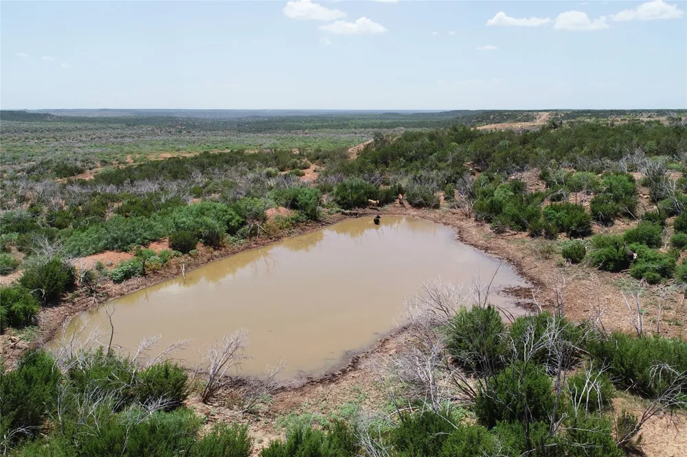 Craven Rd. Quanah, TX 79252