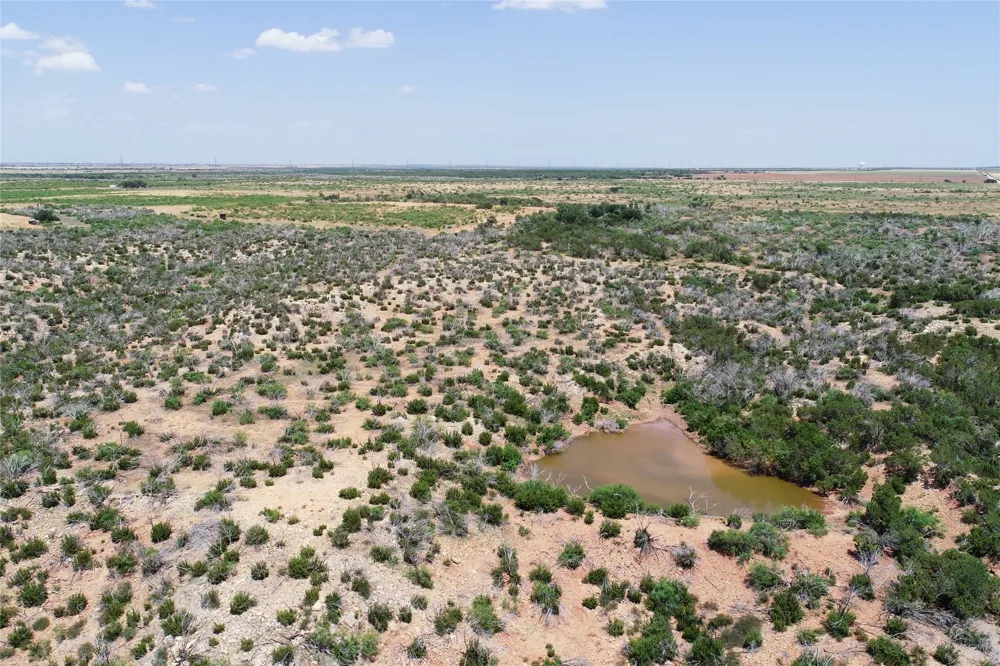 Craven Rd. Quanah, TX 79252