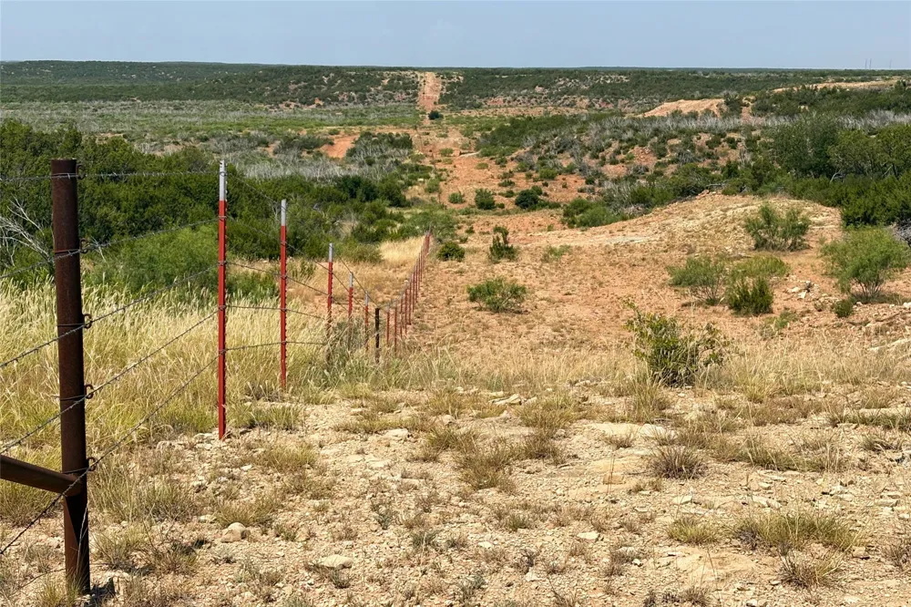 Craven Rd. Quanah, TX 79252