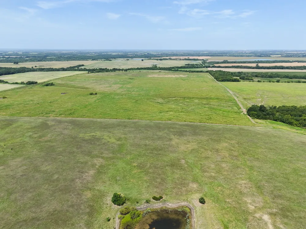 1200 County Road 27450 Honey Grove, TX 75446