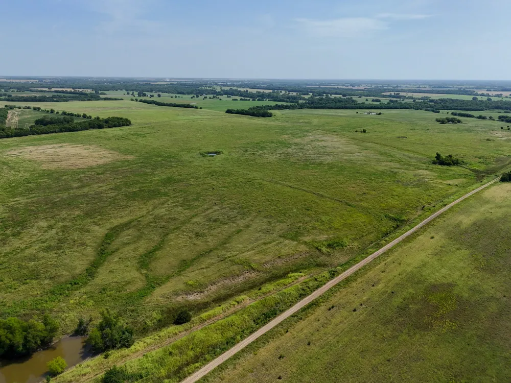 1200 County Road 27450 Honey Grove, TX 75446