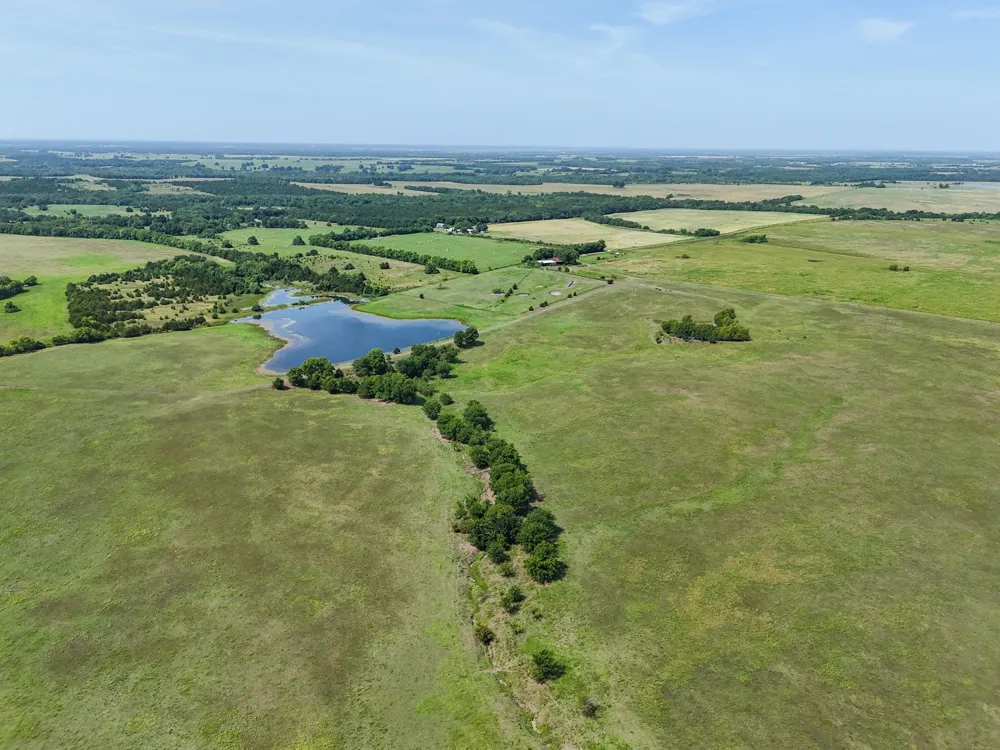 1200 County Road 27450 Honey Grove, TX 75446