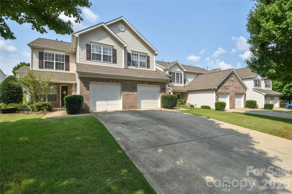 12222 Stratfield Place Circle Pineville, NC 28134
