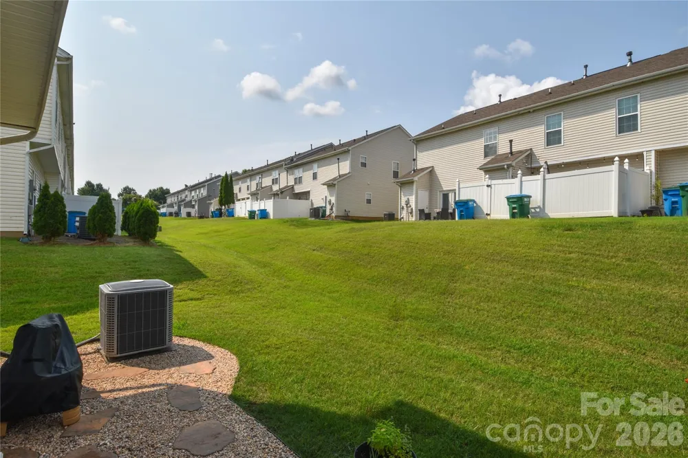 12222 Stratfield Place Circle Pineville, NC 28134