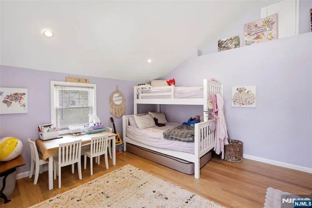11 Monroe Avenue Roseland, NJ 07068