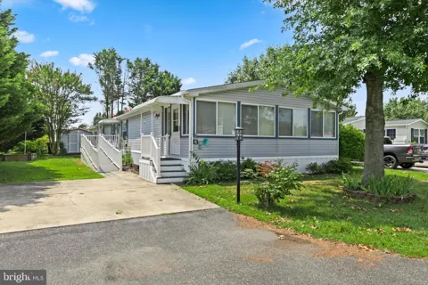13 DEVON LANE