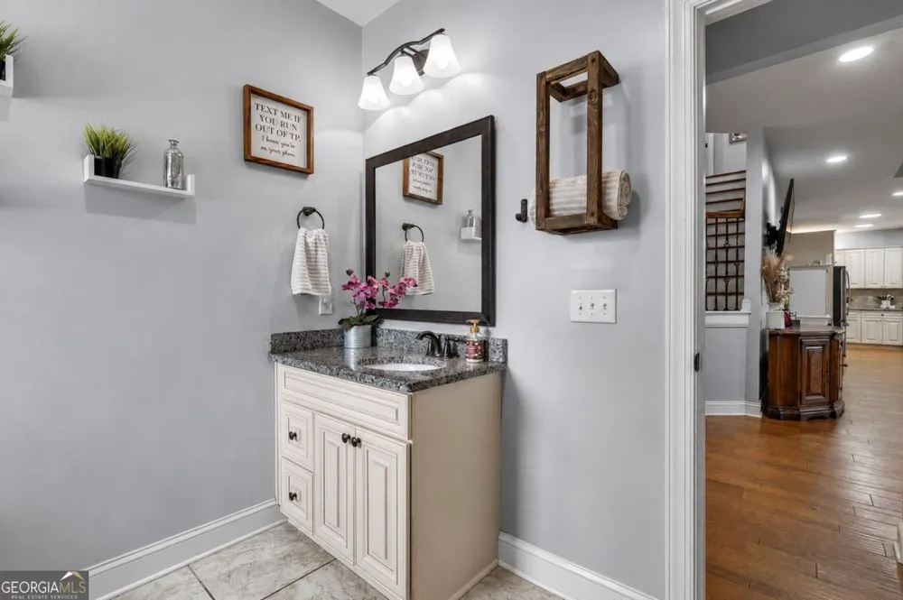 214 Cypress Lakes DR Bloomingdale, GA 31302