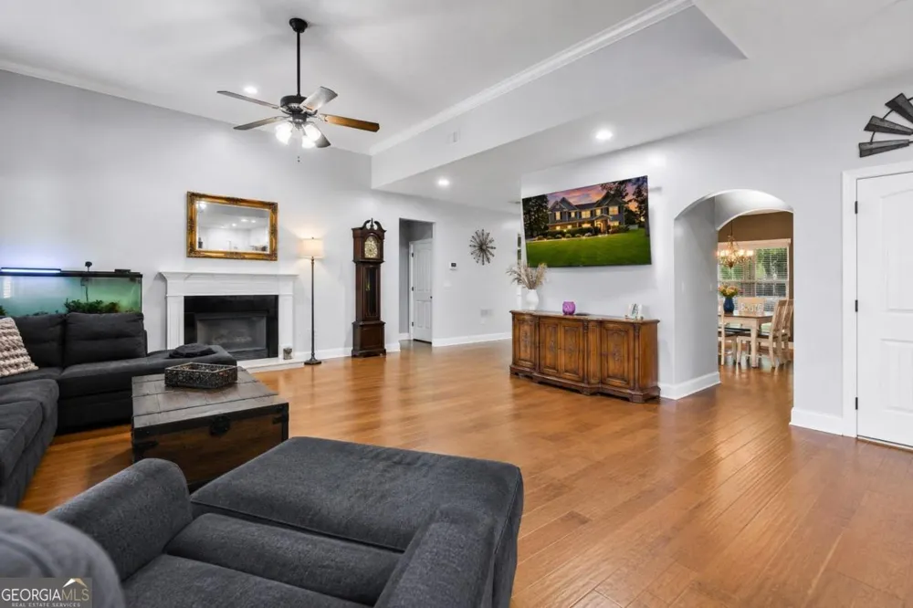 214 Cypress Lakes DR Bloomingdale, GA 31302