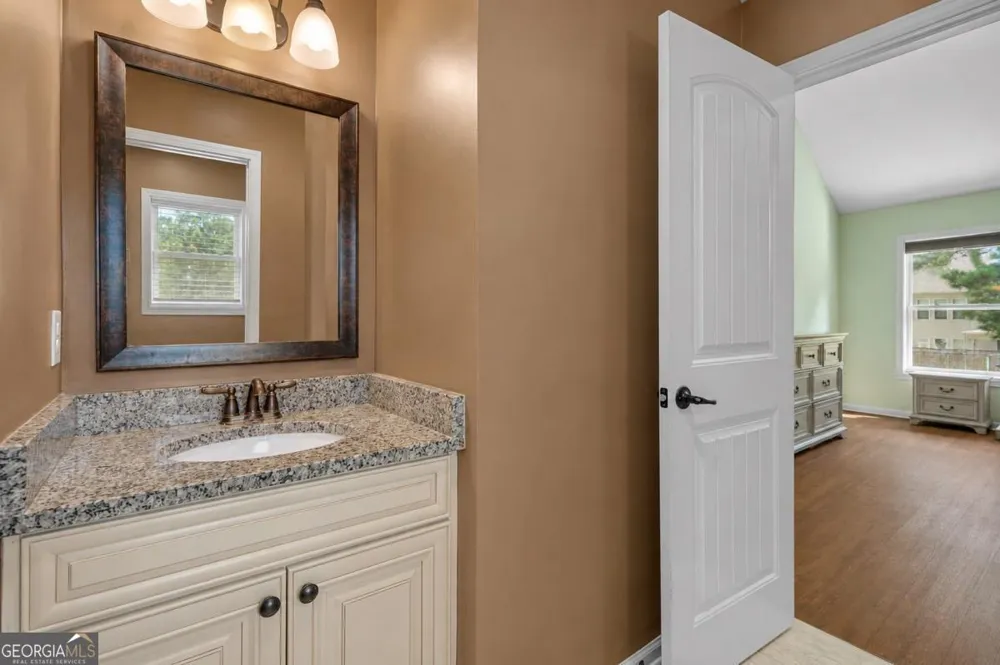 214 Cypress Lakes DR Bloomingdale, GA 31302