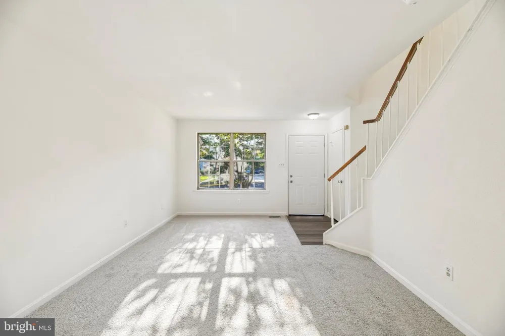6866 CHASEWOOD CIRCLE Centreville, VA 20121
