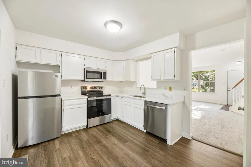 6866 CHASEWOOD CIRCLE Centreville, VA 20121
