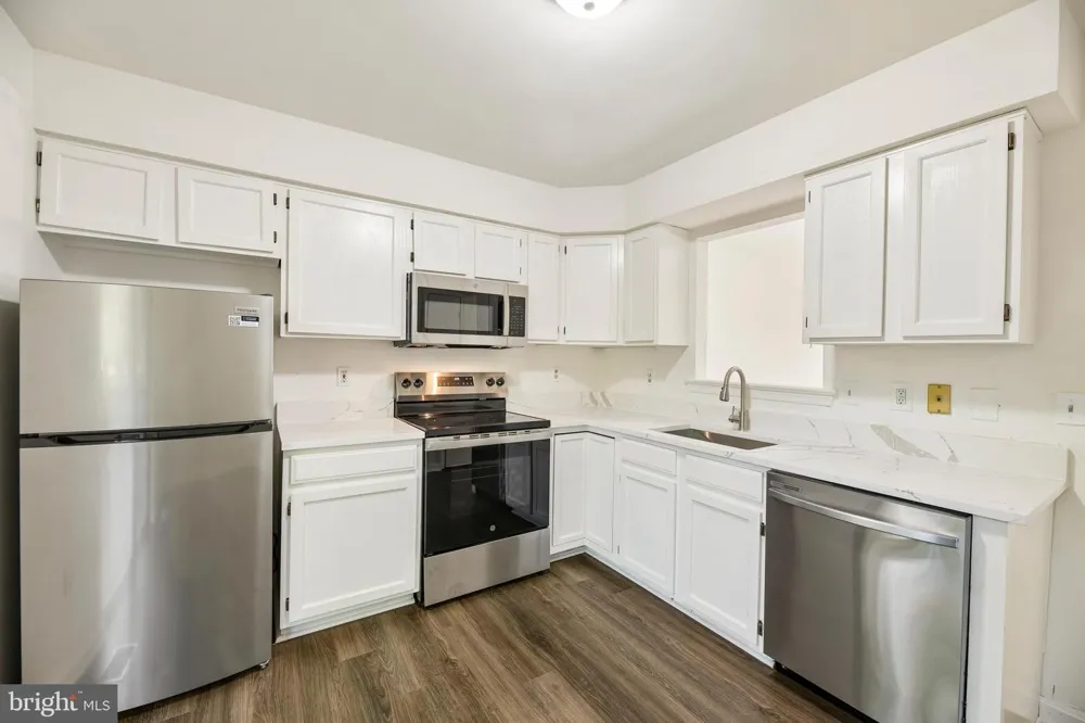 6866 CHASEWOOD CIRCLE Centreville, VA 20121