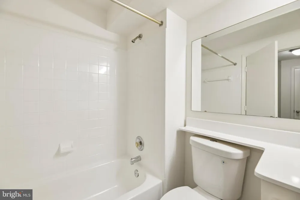 6866 CHASEWOOD CIRCLE Centreville, VA 20121