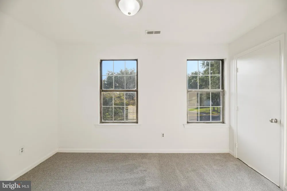 6866 CHASEWOOD CIRCLE Centreville, VA 20121