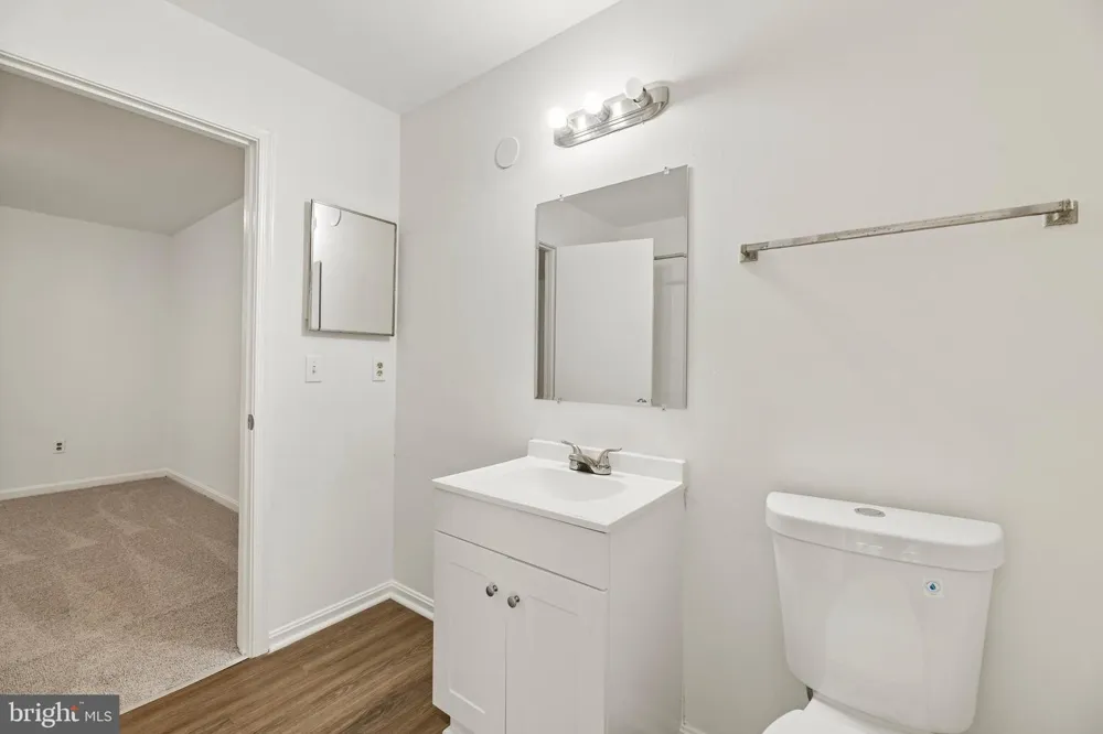 6866 CHASEWOOD CIRCLE Centreville, VA 20121