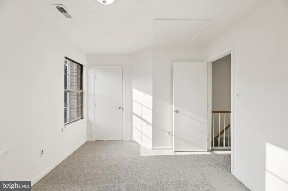 6866 CHASEWOOD CIRCLE Centreville, VA 20121