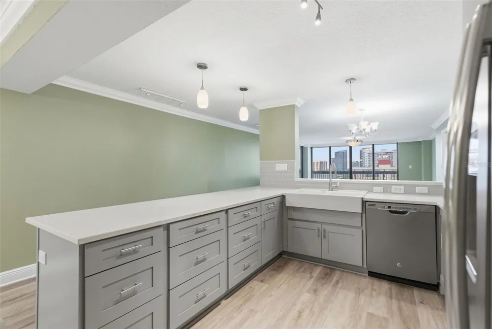 2413 BAYSHORE BOULEVARD #1004 Tampa, FL 33629