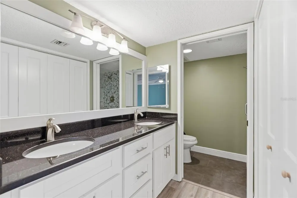 2413 BAYSHORE BOULEVARD #1004 Tampa, FL 33629