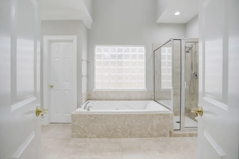 1809 W Clay Street Houston, TX 77019