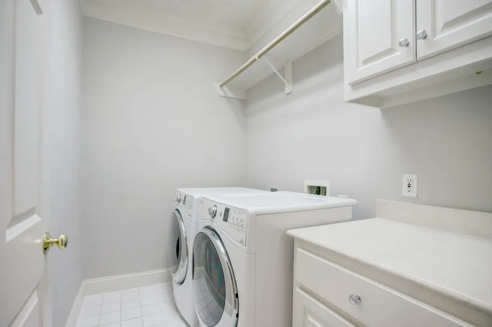 1809 W Clay Street Houston, TX 77019