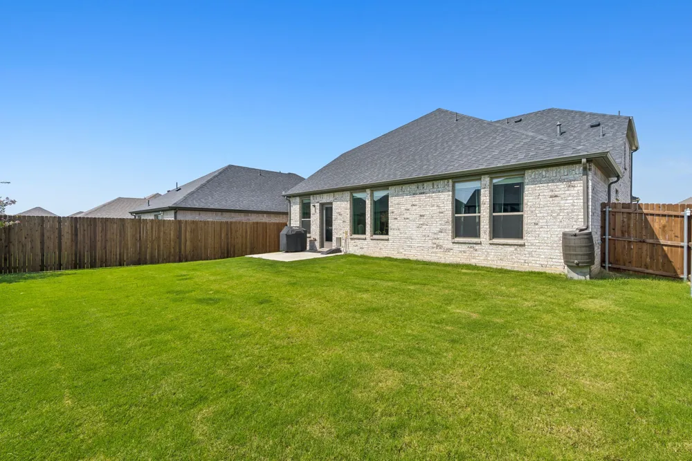 2123 Pedigree Lane Seagoville, TX 75159