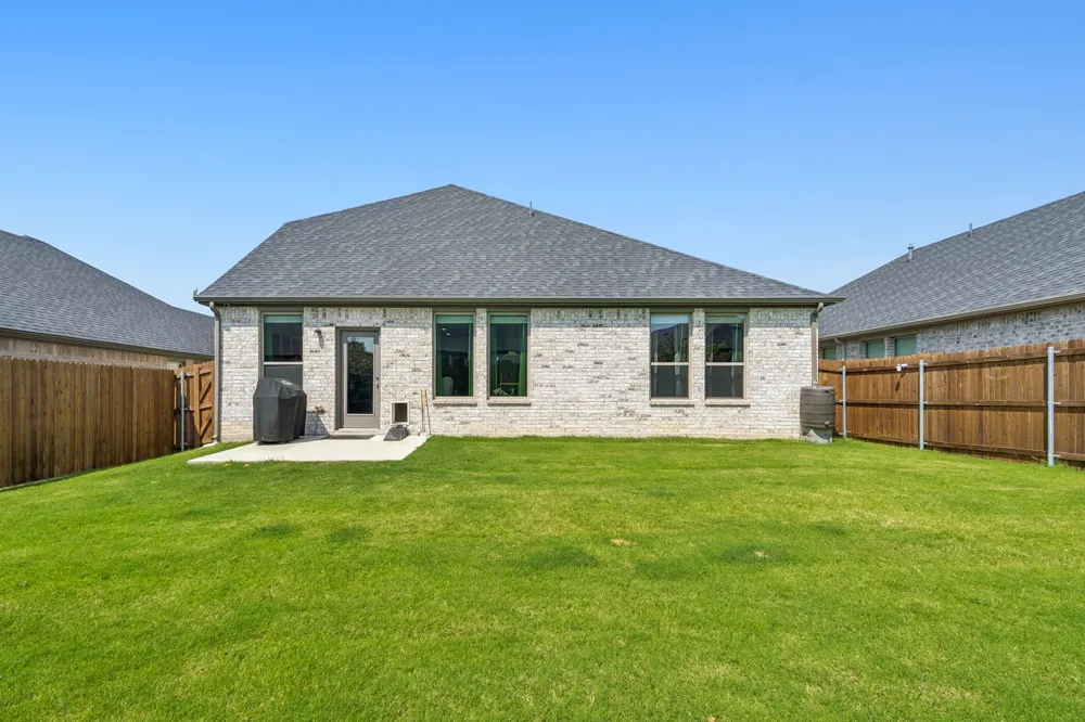 2123 Pedigree Lane Seagoville, TX 75159