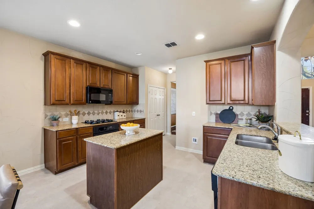 6329 Whetstone Drive McKinney, TX 75070